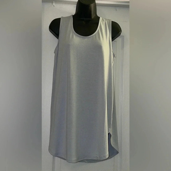 Zenana Outfitters Tops - Zenana Premium Sleeveless Top
